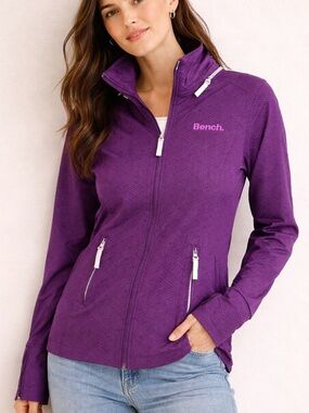 BENCH URBANWEAR Jacket Stow Hood BBQ Jacket Size Medium Purple
Bench